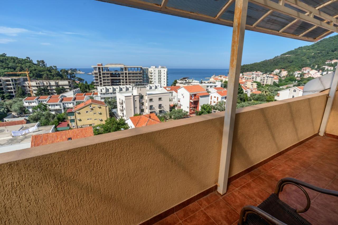 Apartments Pod Lozom With Seaview Petrovac Kamer foto