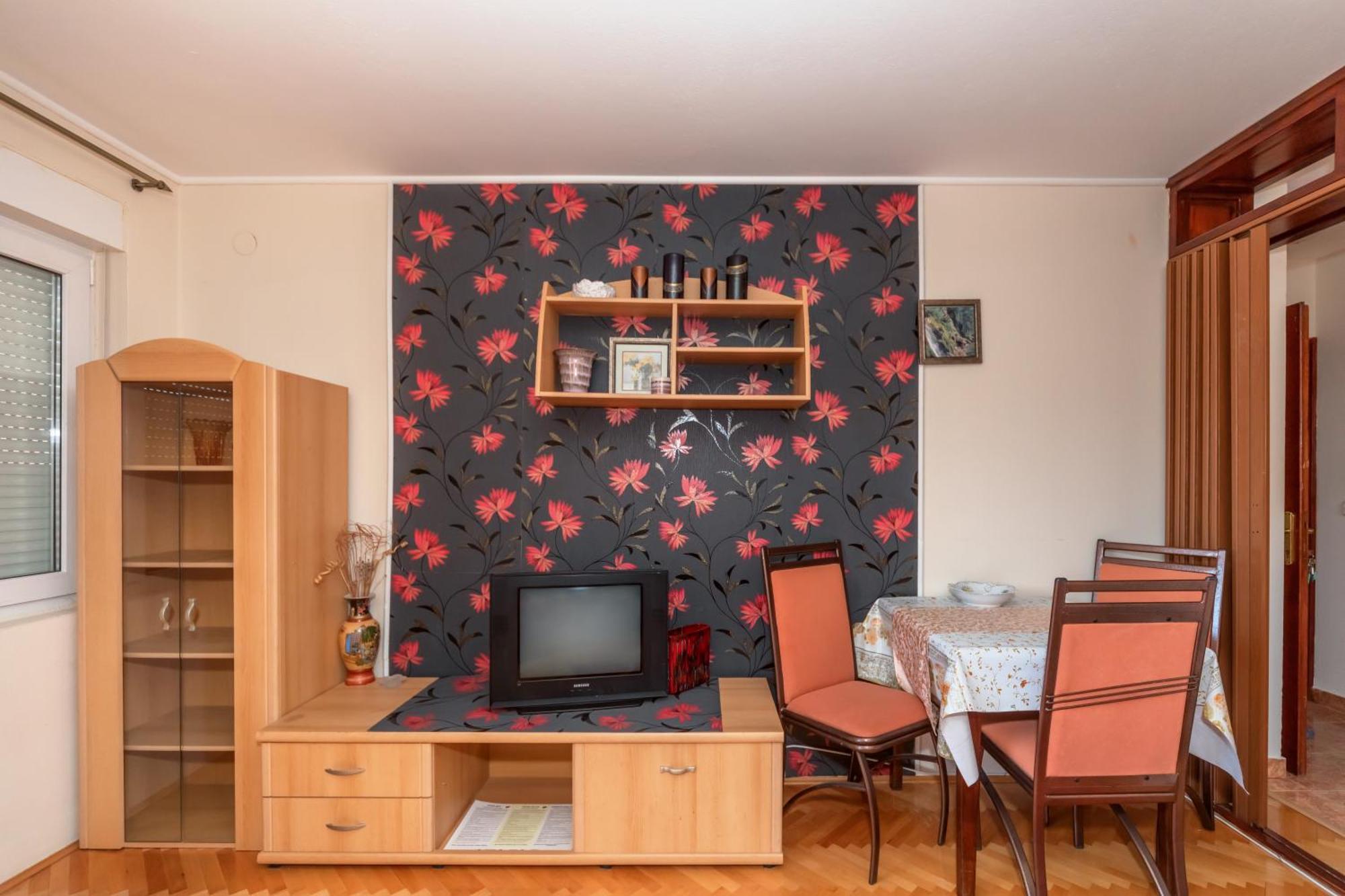 Apartments Pod Lozom With Seaview Petrovac Kamer foto