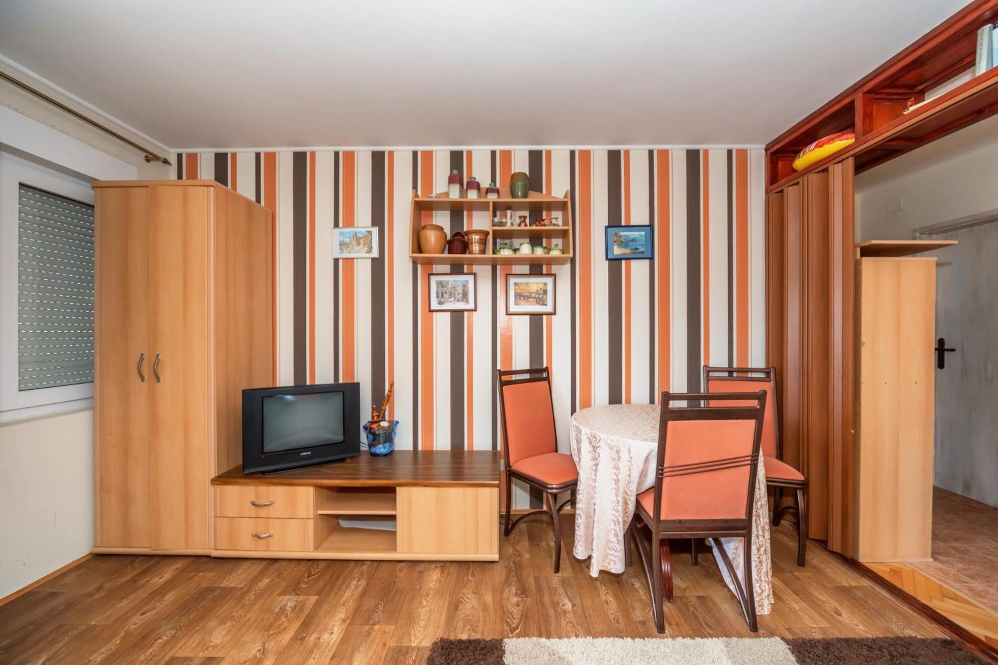 Apartments Pod Lozom With Seaview Petrovac Kamer foto