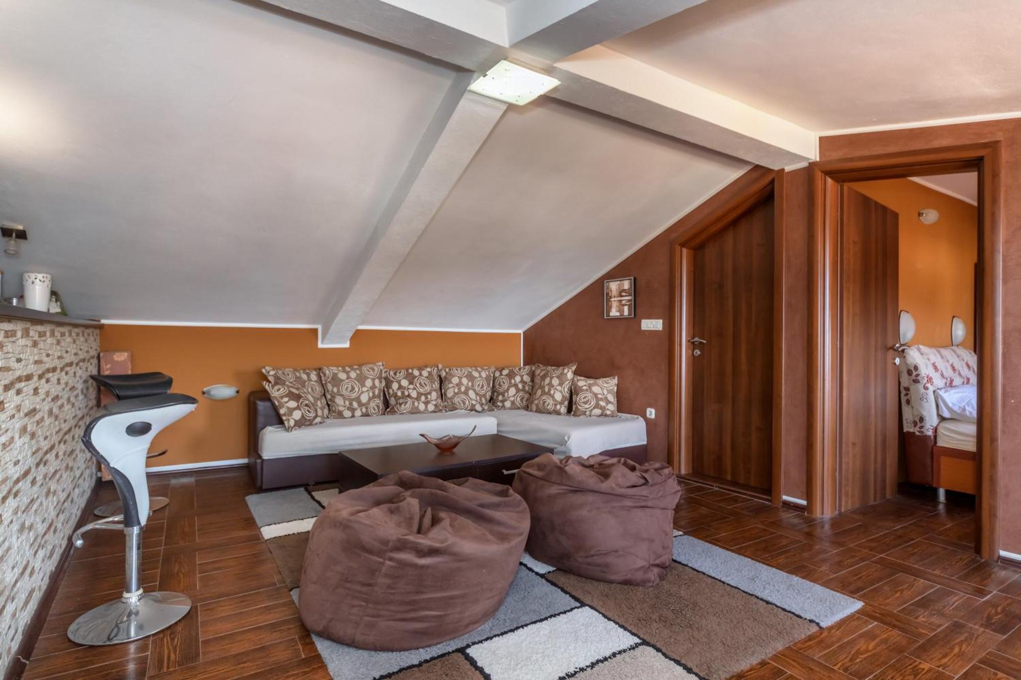 Apartments Pod Lozom With Seaview Petrovac Kamer foto